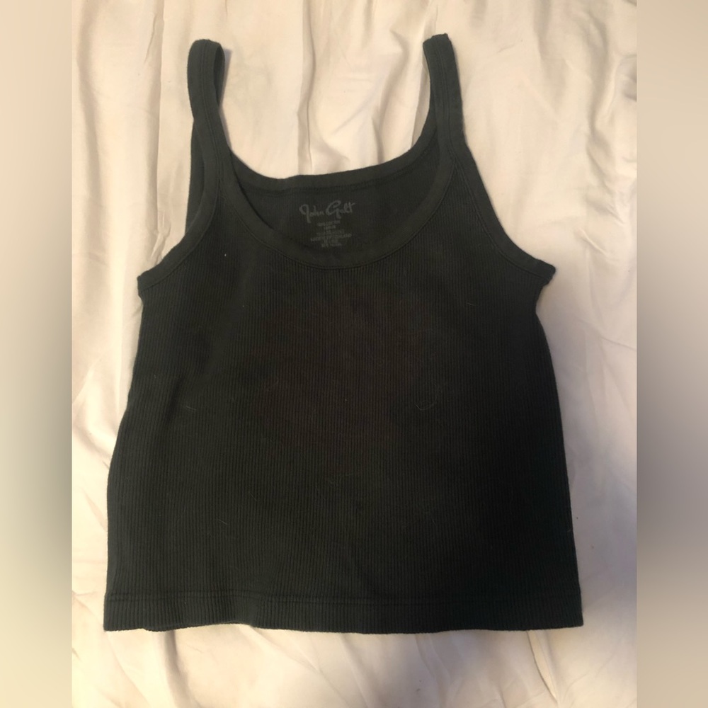 Black cropped tank top, ribbed material